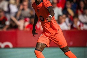 开云- 艾弗森拿了几个得分王 