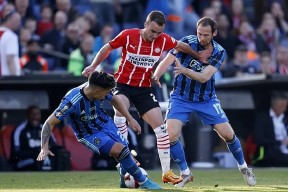 开云全站-关于多特蒙德训练开放日；冲刺阶段外线爆发引欢呼；荷甲在即；医务组通报恢复的信息